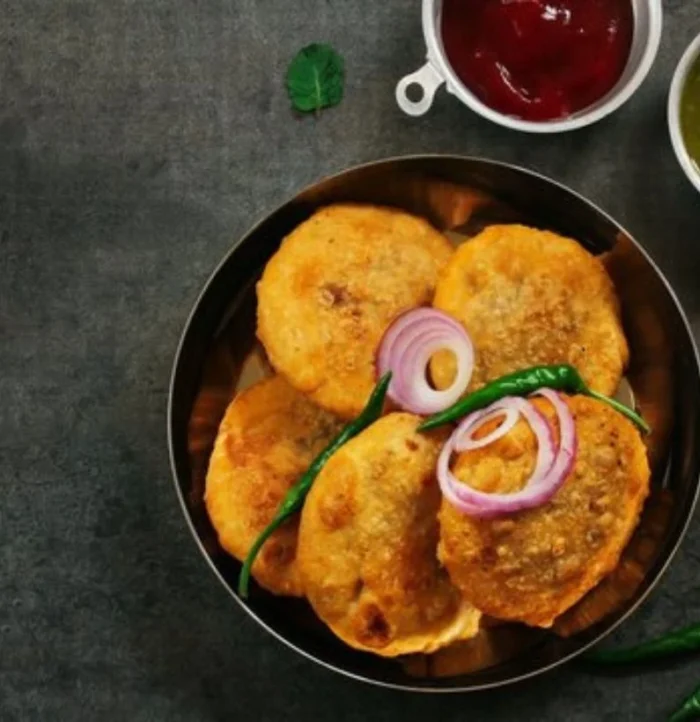 Pyaaz Kachori Chaat